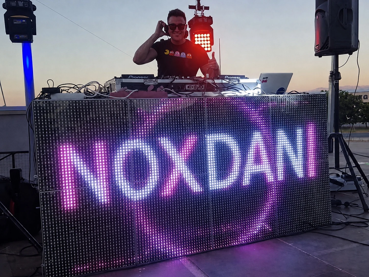 NØXDANI en directo